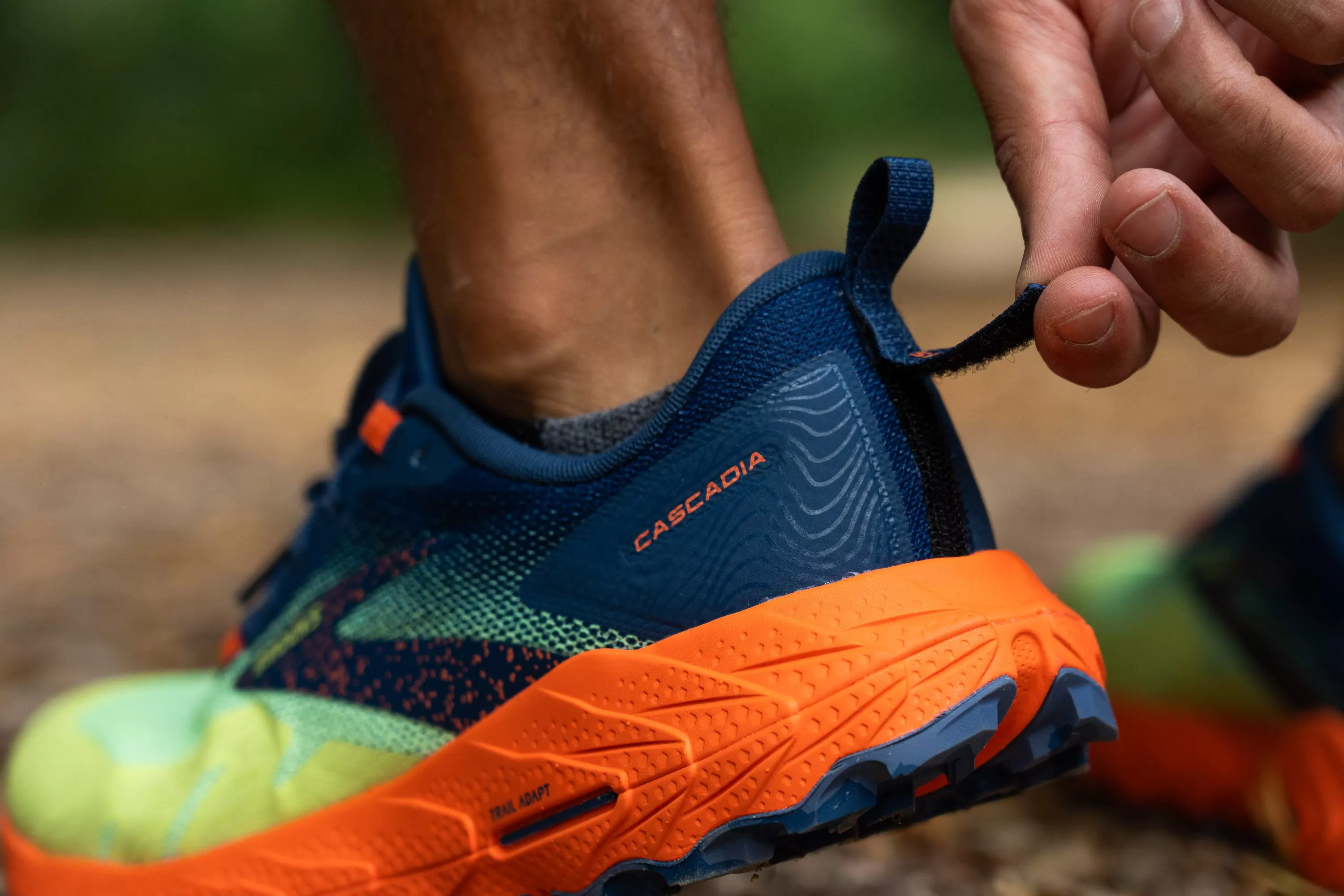 Brooks Cascadia 17 Heel tab