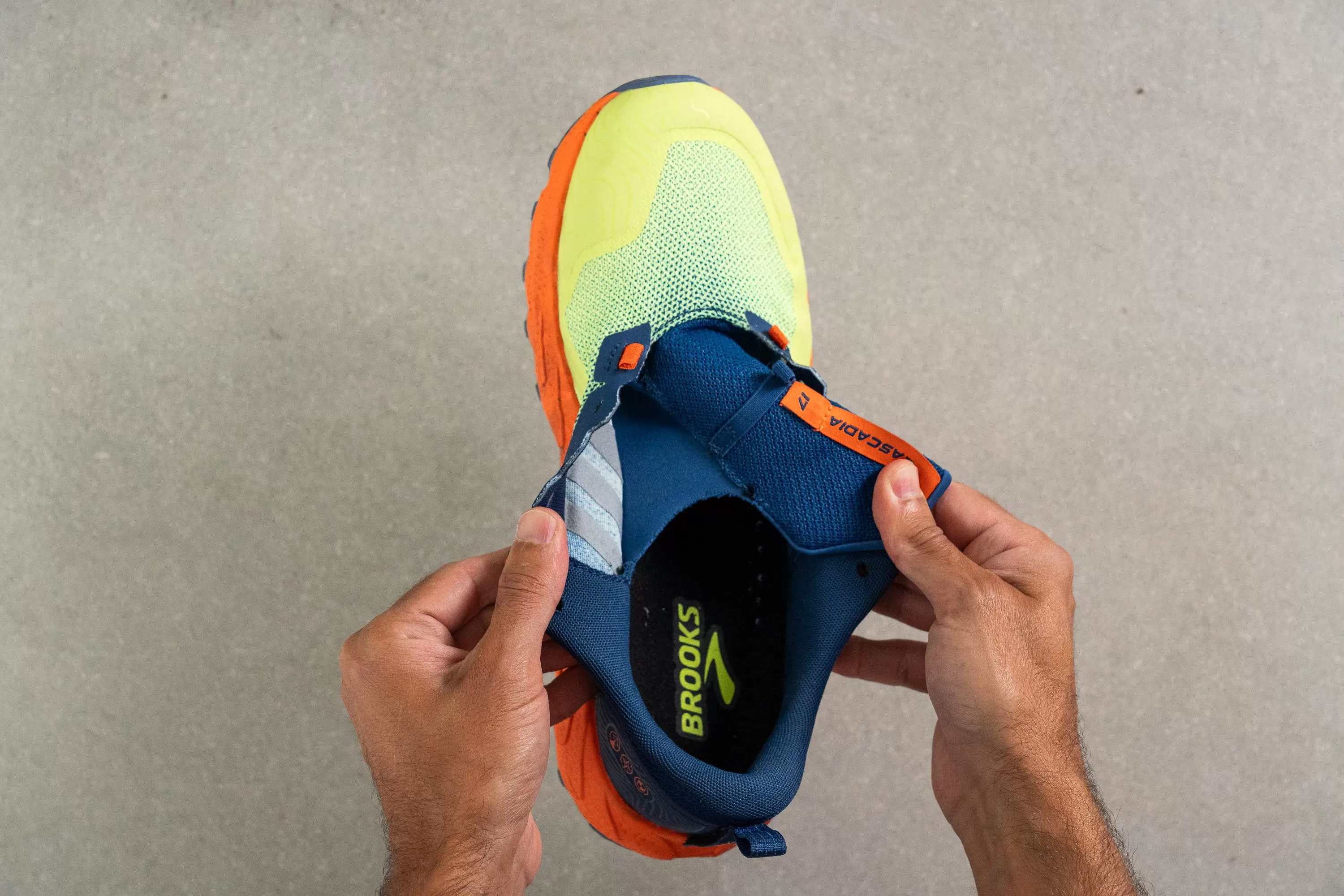 Brooks Cascadia 17 Tongue: gusset type