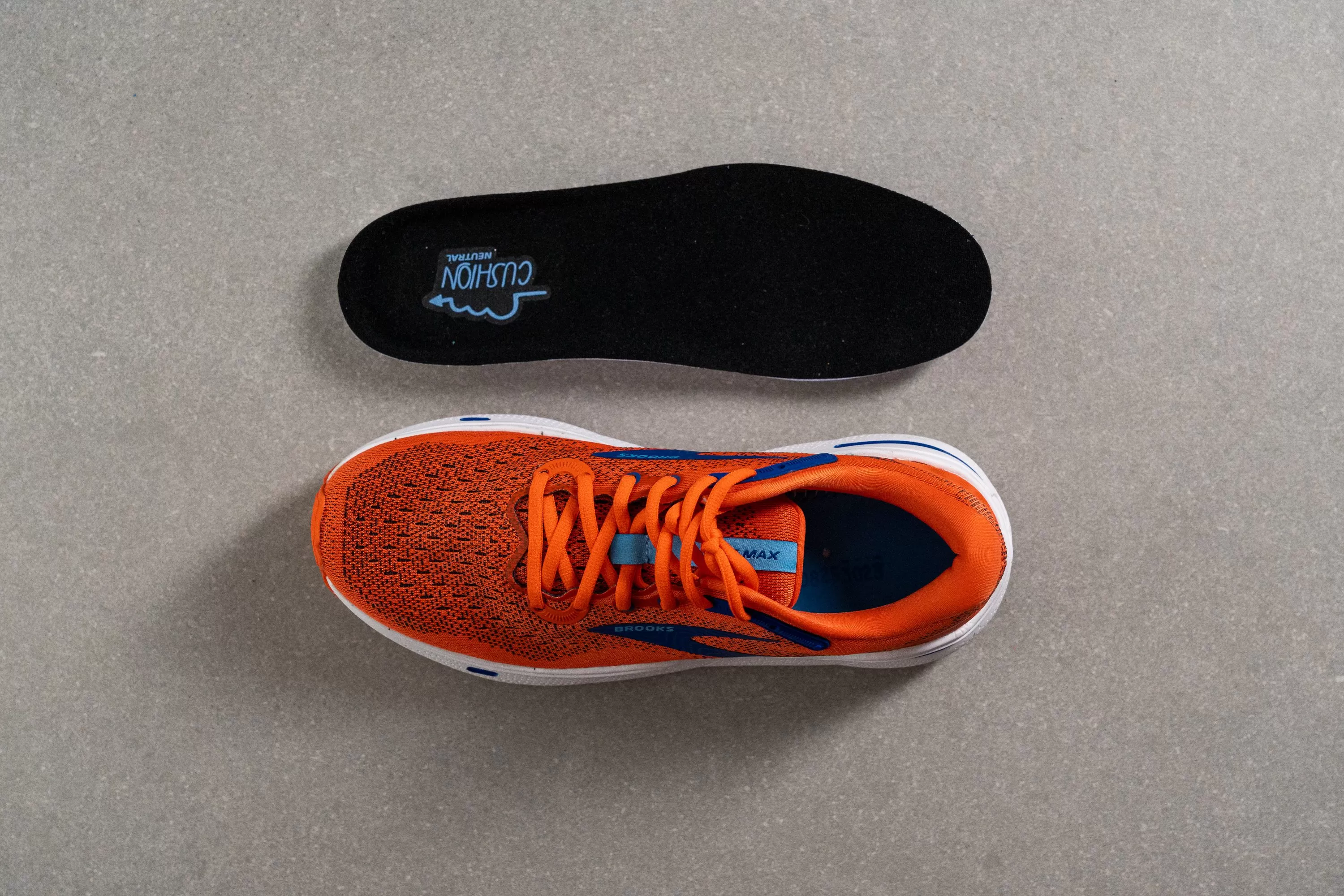 Brooks Ghost Max Removable insole
