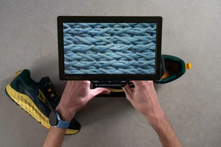 Cấu Trúc Lưới Chi Tiết - Altra Outroad 2