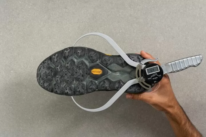 hoka-speedgoat-5-sole-width