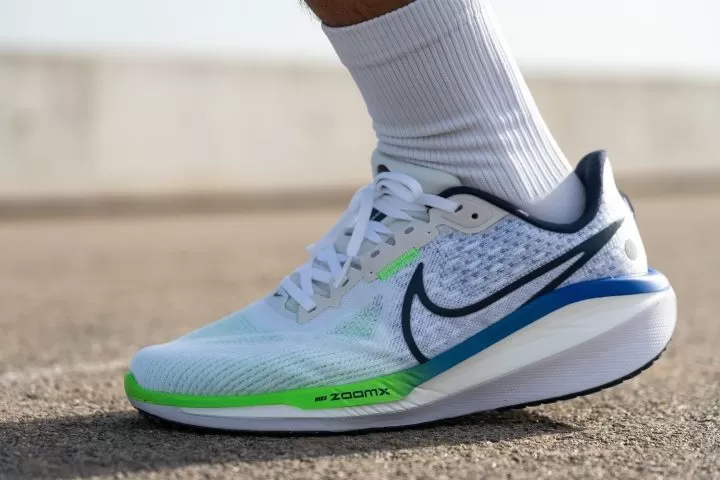 Nike Vomero 17 dual foam