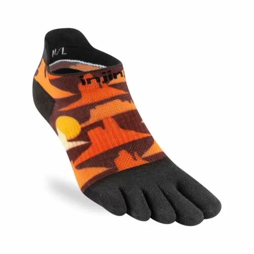 "Chất liệu COOLMAX cao cấp giúp vớ thấm hút mồ hôi nhanh chóng" decoding=