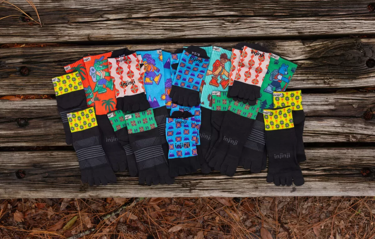 Vớ xỏ ngón Injinji Spectrum TRAIL Midweight Crew nhiều màu sắc - YCB.vn