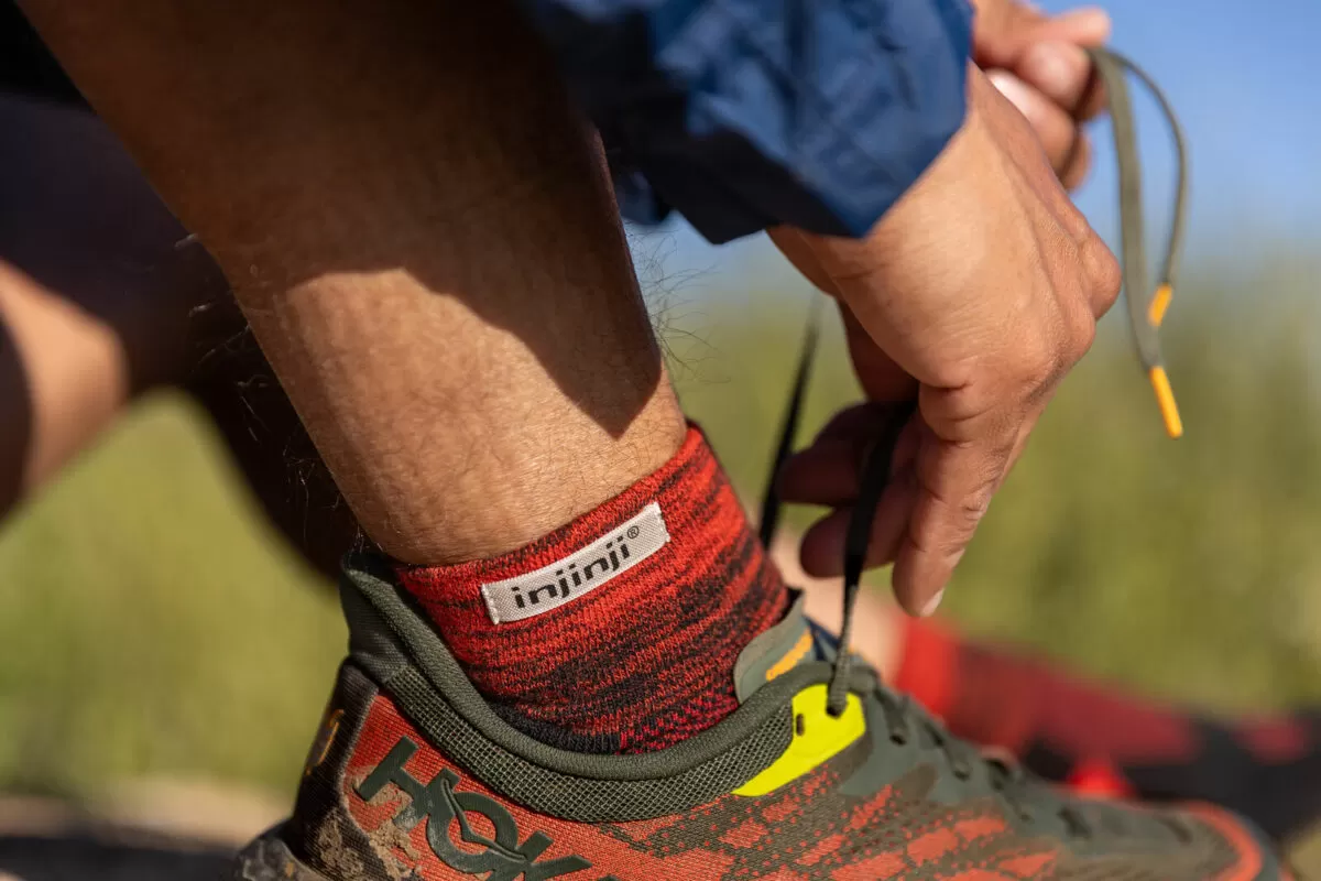 vo xo ngon trail midweight mini crew10 Vớ xỏ ngón chạy địa hình Injinji TRAIL Midweight Mini-Crew - YCB.vn