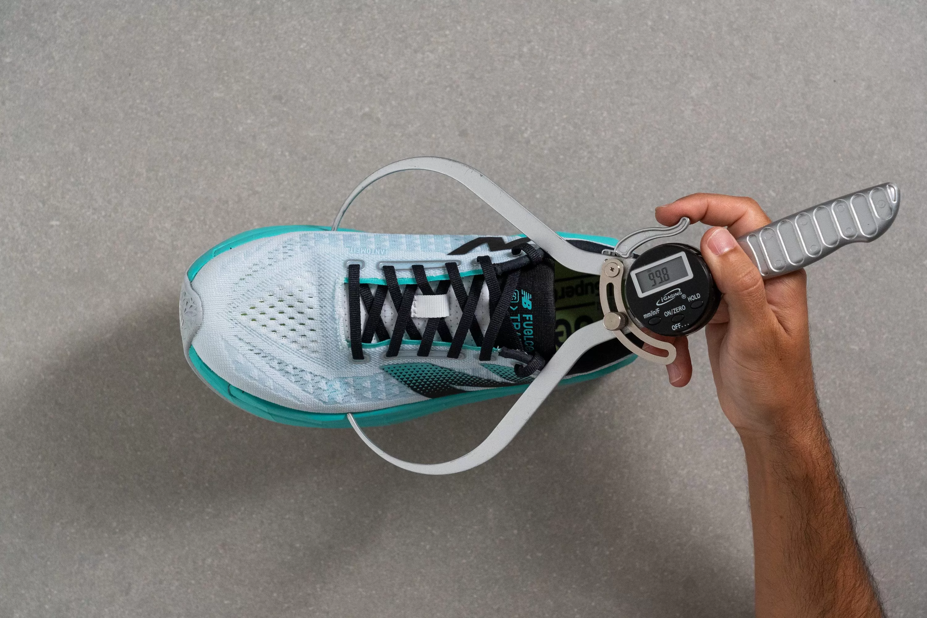 New Balance FuelCell SuperComp Trainer v3: Đánh giá chi tiết cho người chạy bộ 14 New Balance FuelCell SuperComp Trainer v3 Toebox width at the widest part