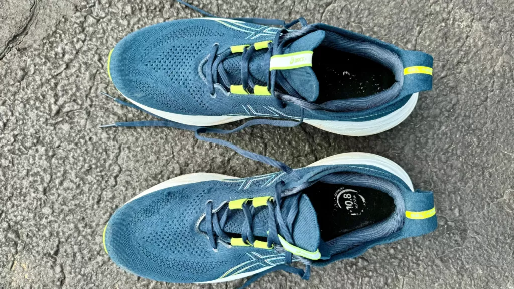 Asics Gel Nimbus 26 foot down view