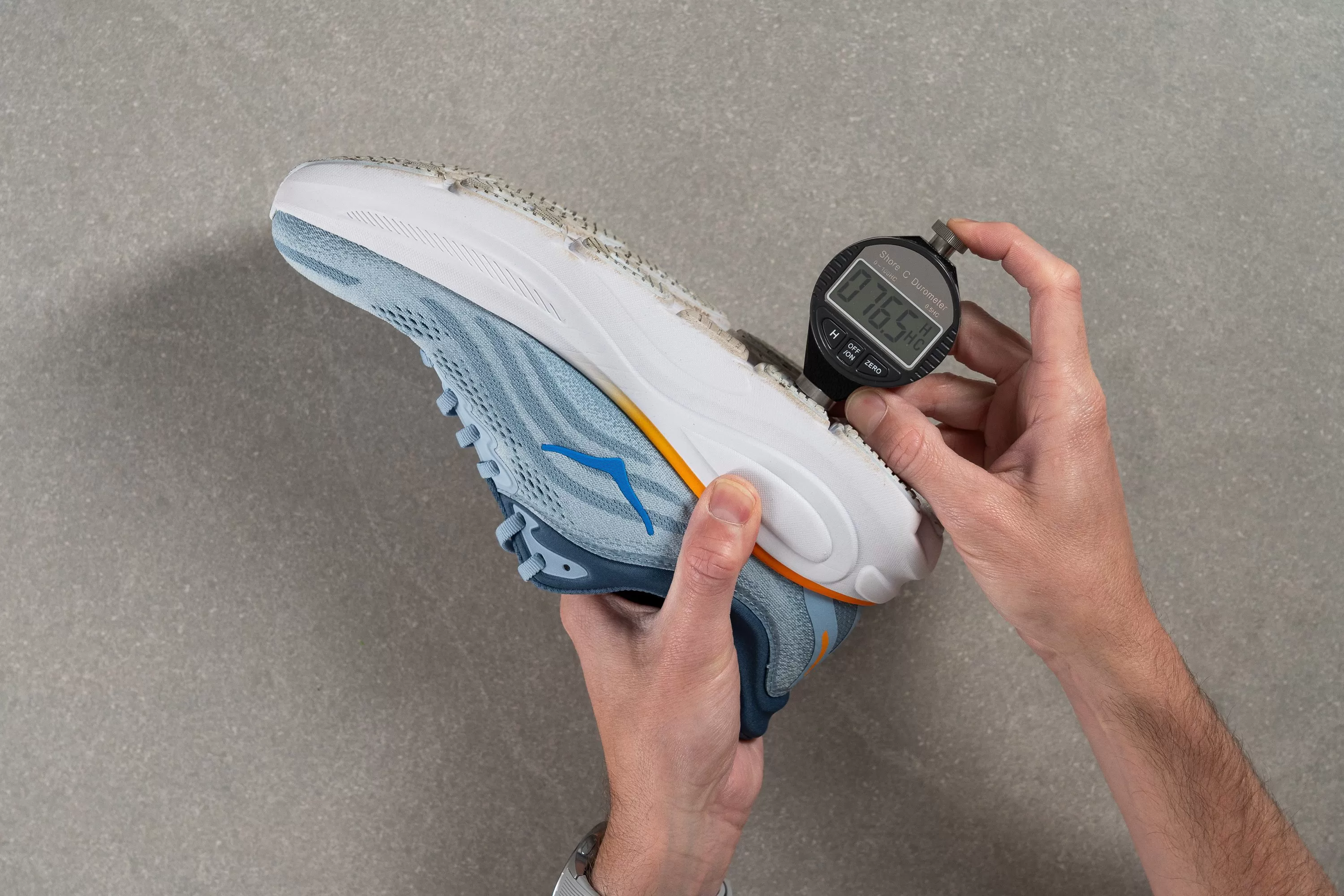 Hoka Bondi 9 độ bền đế